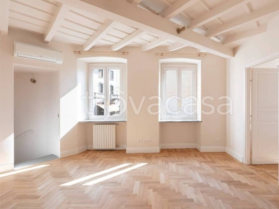 Appartamento in vendita a Milano via Filippo Argelati, 2