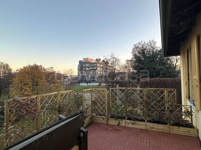 Appartamento in vendita a Milano via Giulio Dardanoni, 10