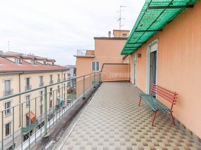 Appartamento in vendita a Milano via Giuseppe Candiani 101