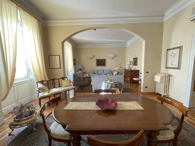 Appartamento in vendita a Milano via Guido d'Arezzo, 8