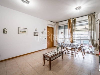 Appartamento in vendita a Milano via Leone Tolstoj
