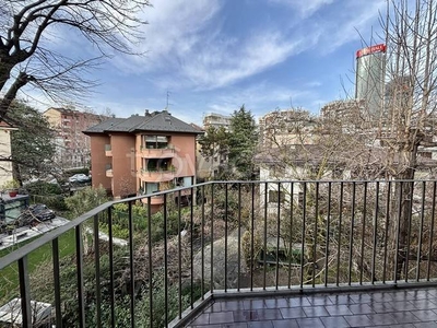 Appartamento in vendita a Milano via Marco Terenzio Varrone