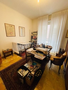 Appartamento in vendita a Milano via Matteo Bandello, 6