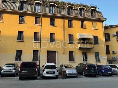 Appartamento in vendita a Milano via Mincio, 9