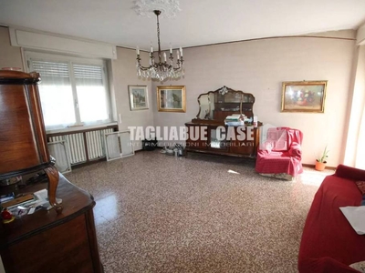 Appartamento in vendita a Milano via Monte Rotondo, 10