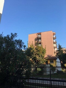 Appartamento in vendita a Milano via Palmanova, 4