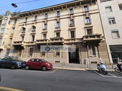 Appartamento in vendita a Milano via Paolo Giovio, 11
