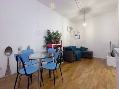 Appartamento in vendita a Milano via Plinio, 29