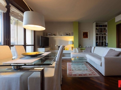 Appartamento in vendita a Milano via Principe Eugenio 51