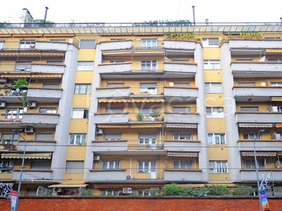 Appartamento in vendita a Milano via Rembrandt, 12