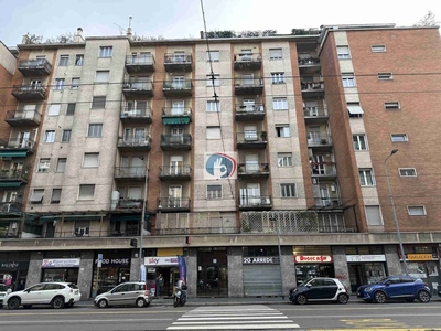Appartamento in vendita a Milano via Rembrandt, 9