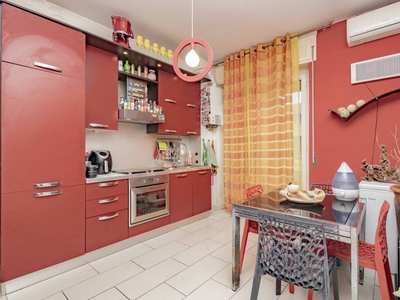Appartamento in vendita a Milano via San Mamete, 37