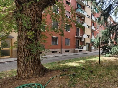 Appartamento in vendita a Milano via Val Bavona 5