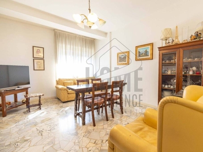 Appartamento in vendita a Milano viale Edoardo Jenner, 50