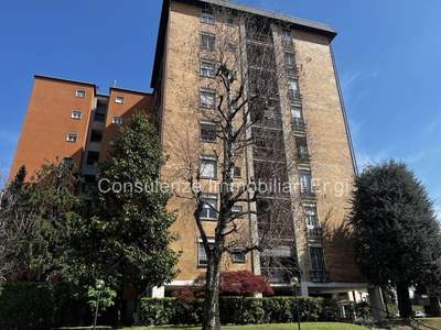 Appartamento in vendita a Paderno Dugnano via Cardinale Agostino Gaetano Riboldi, 59