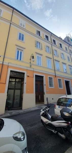 Appartamento in Vendita ad Trieste - 60000 Euro