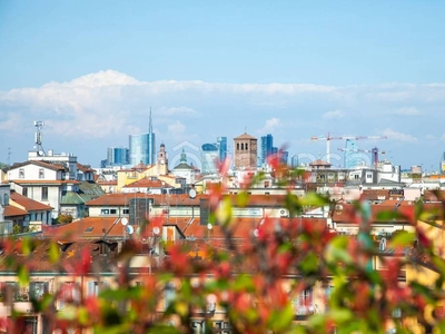 Attico in vendita a Milano via Cesare da Sesto