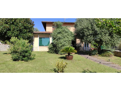 Casa in vendita in Erbusco, Italia