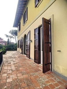 Casa in vendita in Manziana, Italia