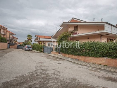 Casa in vendita in Pescara, Italia