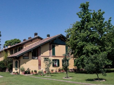 Casa in vendita in Pieve Emanuele, Italia