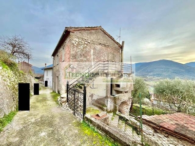 Casa in vendita in Sant'Oliva, Italia
