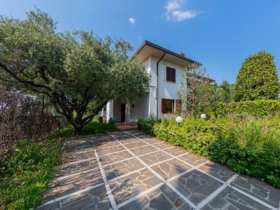Casa in vendita in Sirmione, Italia