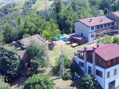 Casa in vendita in Vernasca, Italia