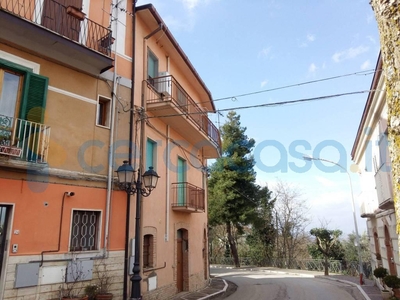 Casa semi indipendente in ottime condizioni in vendita a San Nicola Manfredi