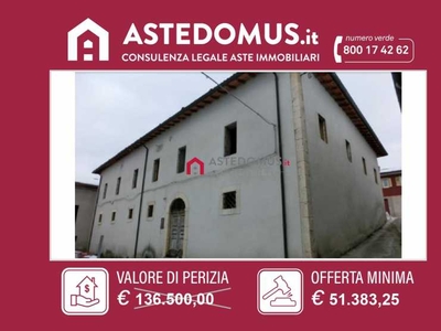 Edificio-Stabile-Palazzo in Vendita ad Cascia - 51383 Euro