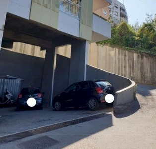 Garage / Posto Auto - Coperto a Quarto, Genova