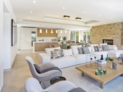 Introducing Your Ideal Contemporary Villa