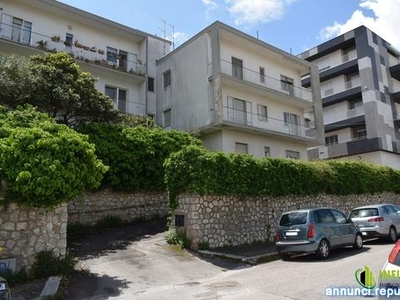 L'Agenzia Immobiliare Infinity propone, in vendita,