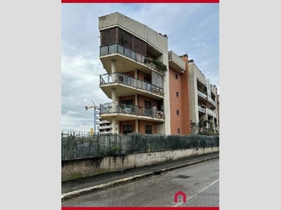Quadrilocale in Vendita a Roma, 140'250€, 53 m²