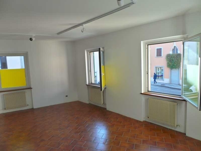 Ufficio in Affitto ad San Daniele del Friuli - 750 Euro al mese