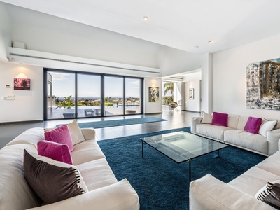 Unmissable: Luxurious Modern 5 Bedroom Mansion In Benahavis
