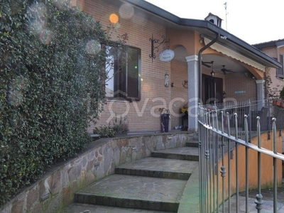 Villa a Schiera in in vendita da privato a Paderno Dugnano via Aurelio Saffi
