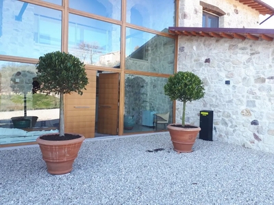 Villa di lusso con 5 camere da letto in vendita a Torricella Peligna Chieti Abruzzo