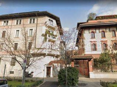Villa in vendita a Milano corso Vercelli