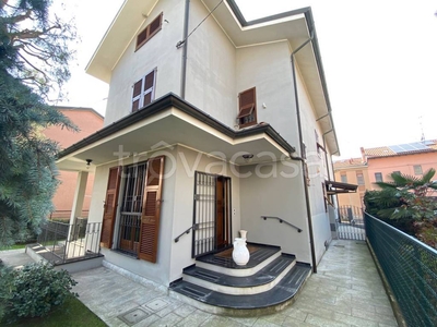 Villa in vendita a Novate Milanese via Leone XIII