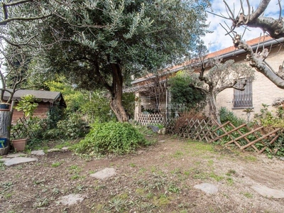 Villa in vendita a Paderno Dugnano via Valassina