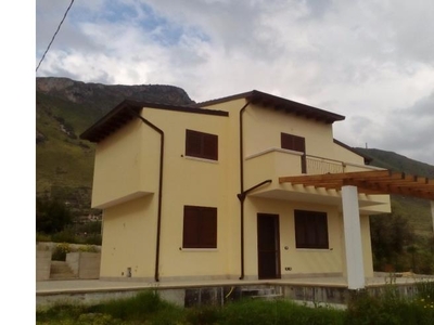 Villa in vendita a Altavilla Milicia, Frazione Sperone