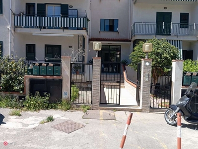 Appartamento in Vendita in Via Danimarca a Campofelice di Roccella