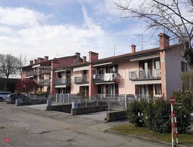 Appartamento in Vendita in Via Gian Matteo Giberti a Bardolino