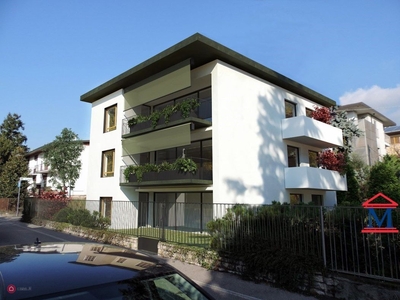 Appartamento in Vendita in Via Giovanni Battista Angelini a Bergamo