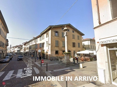 Appartamento in Vendita in Via Guglielmo Longo a Bergamo