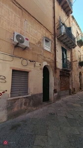Appartamento in Vendita in Vicolo del Giglio a Palermo