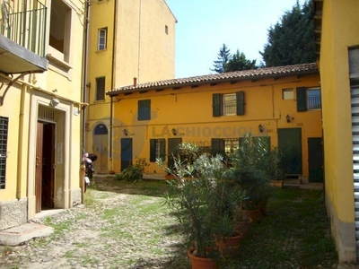 Appartamento - Quadrilocale a 16.Costa Saragozza, Bologna