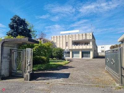 Capannone in Vendita in Via BONICALZA a Cassano Magnago