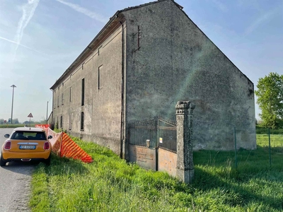 Casa singola in vendita a Casale Monferrato Alessandria